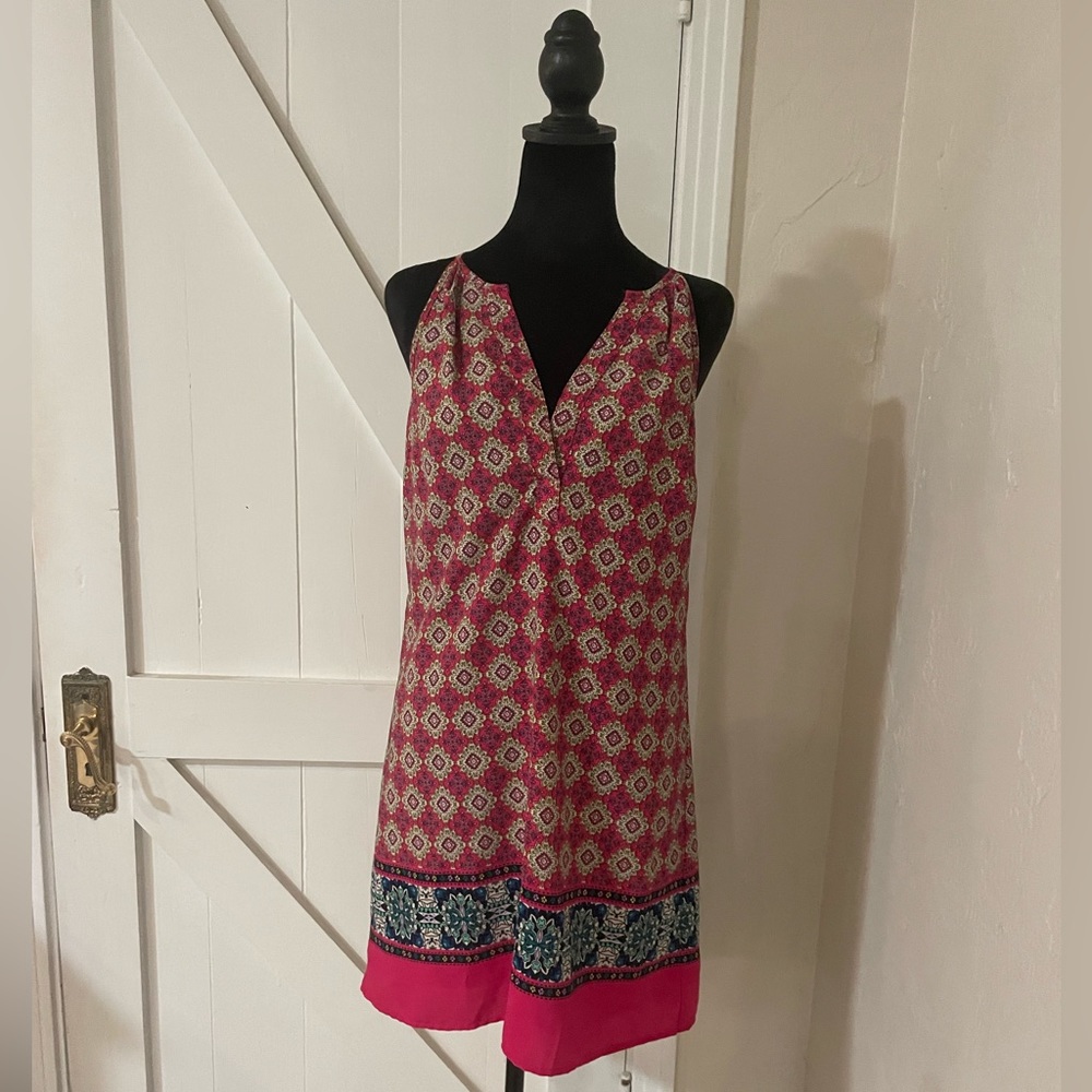 Skies are Blue size small pink slip dress geometric floral medallion print